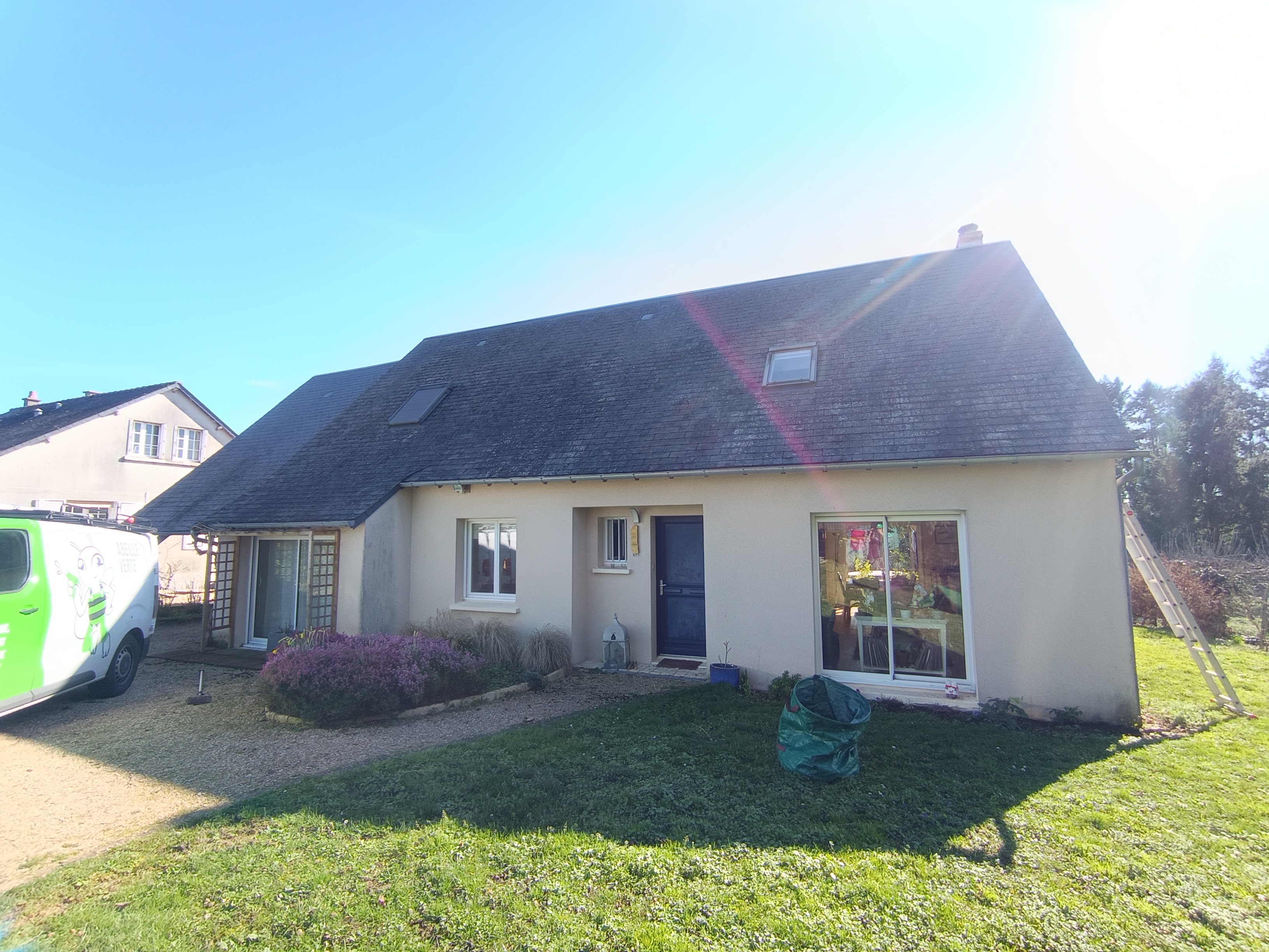 Démoussage toiture en ardoise Limeray